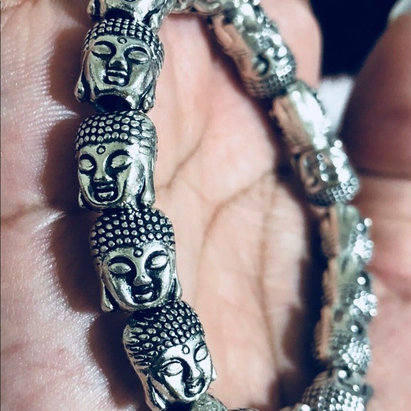 Other - ✨NWOT✨Unique Tibetan Silver Buddha Head Bracelet